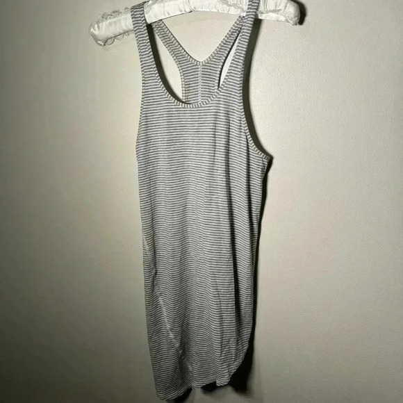 Lululemon Torque Tank Hyper  Stripe Heathered Medium Grey Ghost 4 - Picture 5 of 9